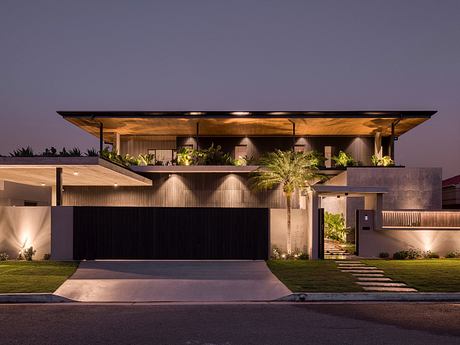 Vespa — A Courtyard Retreat Crafted for Gold Coast’s Climate - 9