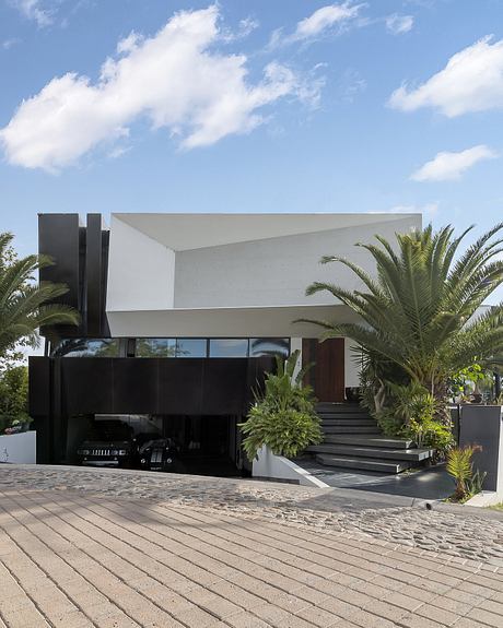 Capuchinas Villa by Orther Architects - 1