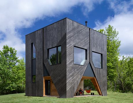 House on a Hill: Vertical Living - 1