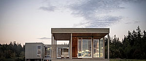 Whidbey Uparati: Light Timber Structure for a Meditative Retreat Home