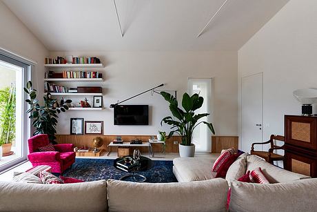 Bollana Residence: Color-Rich Rooms for Relaxed Coastal Living in Italy - 2