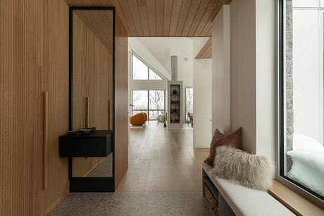 La Croix From the Woods: A House Terraced Into Canadian Stone - 5