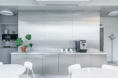 Pudis Offices by Studio COSMO - 5