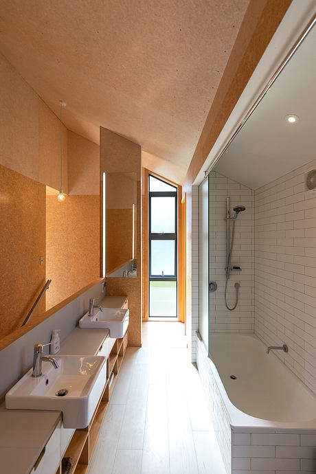 Thornton Hasegawa House: Compact Off-Grid Living - 5