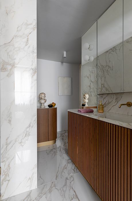 iaa_E15 Recuts a Milan Apartment With Arches and a Quiet Flow Plan - 8