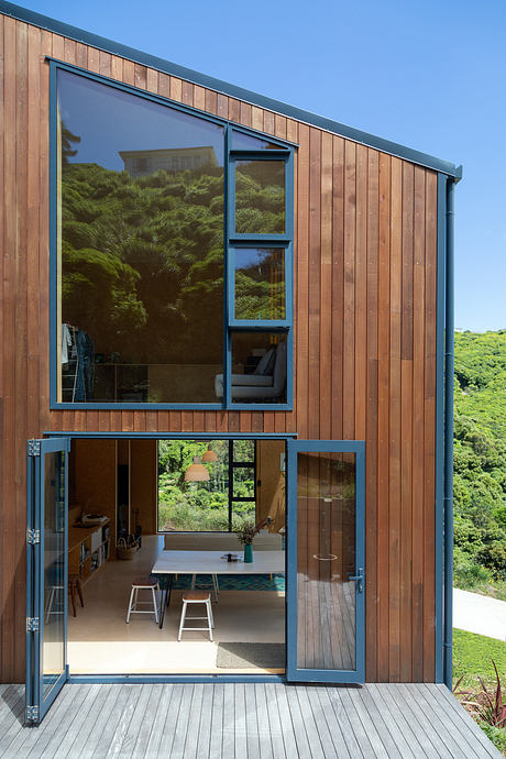 Thornton Hasegawa House: Compact Off-Grid Living - 6