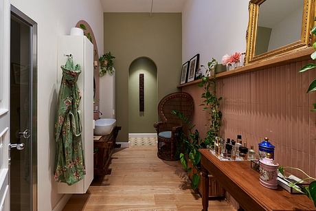 Bollana Residence: Color-Rich Rooms for Relaxed Coastal Living in Italy - 8