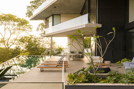 Concrete House by Dayala e Rafael Arquitetos Associados - 8