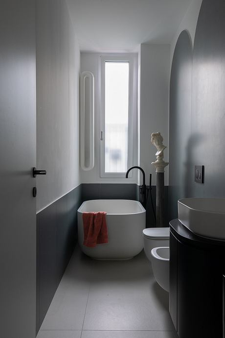 iaa_E15 Recuts a Milan Apartment With Arches and a Quiet Flow Plan - 10