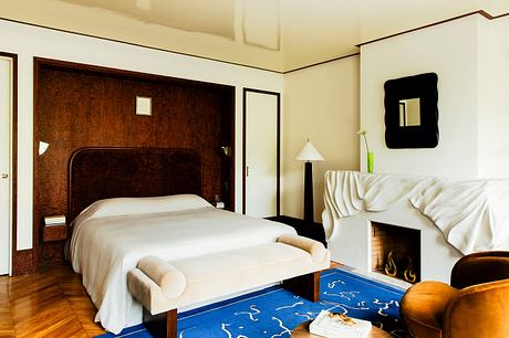 Villa Junot Revives 1920s Grandeur with Contemporary Parisian Art - 8