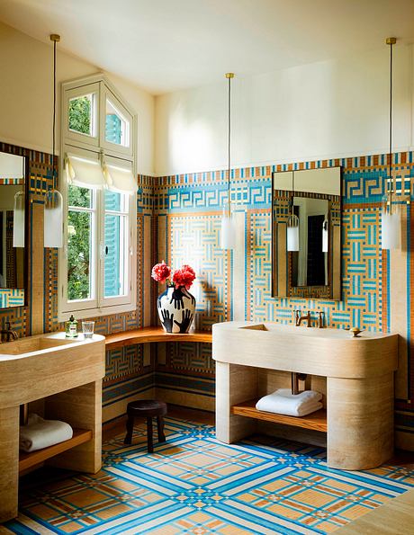 Villa Junot Revives 1920s Grandeur with Contemporary Parisian Art - 9