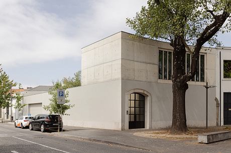 Casa FM by António Bessa Cruz Architects - 9