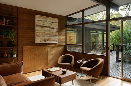 Alden Mason House: Reviving A Northwest Midcentury Creekside Retreat