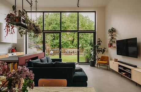 Apartment in a Single-family House in Wieliczka by One Desk