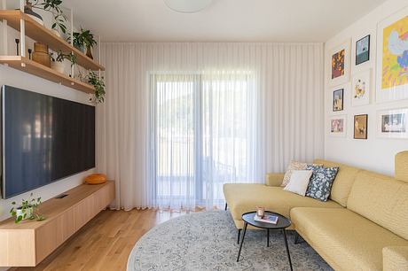 Apartment Lavrica by Studio Formica - 1