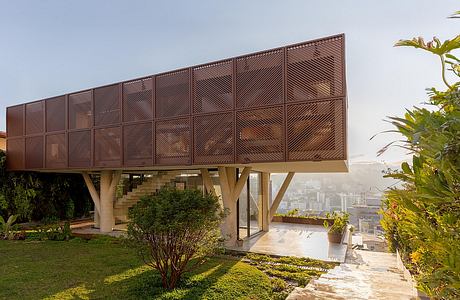 Casa Lua by TETRO Arquitetura