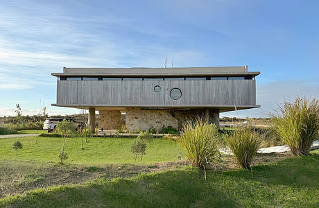 Casa Salvaje Rewrites Coastal Family Living with Layered Courtyards