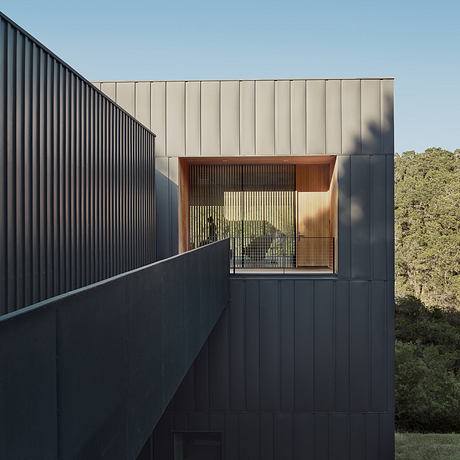 Falcon Ledge Residence by Alterstudio Architecture - 1