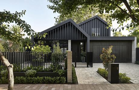 Iron Chef by Das Studio