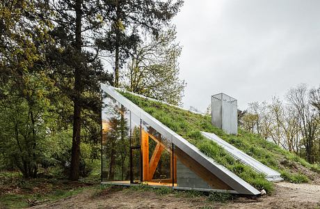 Kazemat Koningsweg Recasts a Military Site as a Subtle Refuge