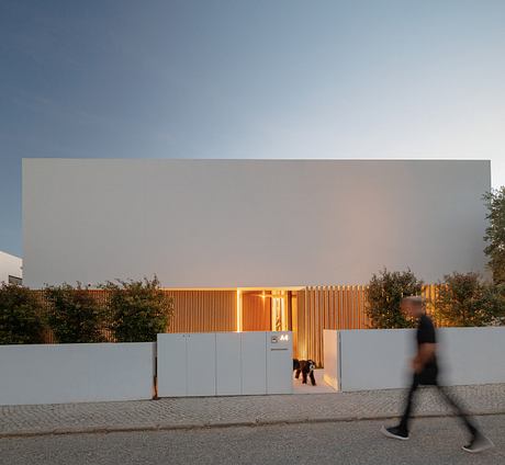 PCG House by Visioarq Arquitectos - 1