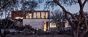 Red Rock — Shaping Harsh Desert Climate into a Courtyard Home Retreat