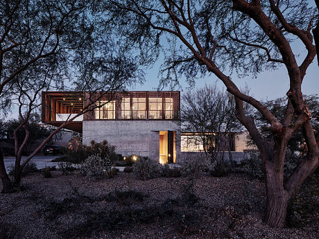 Red Rock — Shaping Harsh Desert Climate into a Courtyard Home Retreat - 1