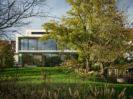 Stuttgart Duet by Ester Bruzkus Architekten - 1