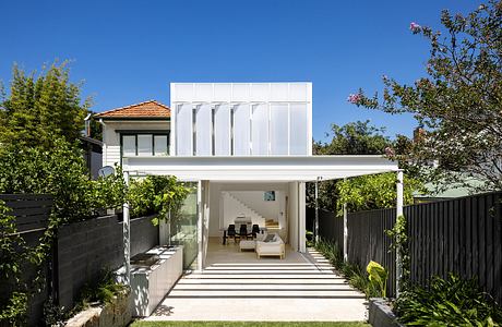Summersault House by James Garvan Architecture