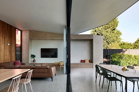 Swoosh House by Das Studio - 1