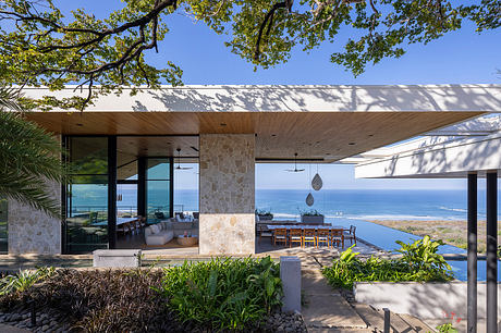 Villa Zenith by Salagnac Arquitectos - 1