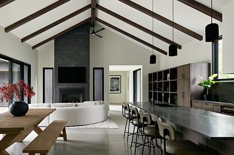 Baw Beese: Multi-Generational Lake Retreat With Clever Cabin Wings - 2