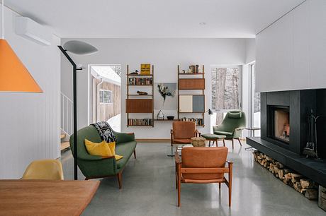 Chalet du Ruisseau: Mid-Century Warmth in a Contemporary Alpine Chalet - 2