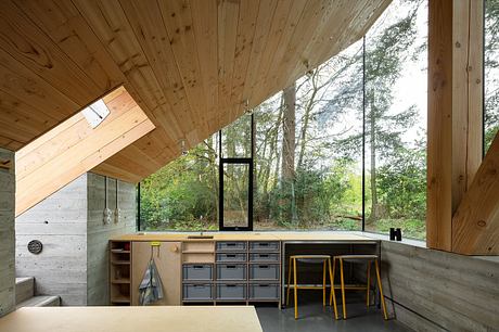 Kazemat Koningsweg Recasts a Military Site as a Subtle Refuge - 2