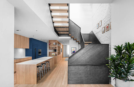 Saint-André no3 by Thellend Fortin Architectes