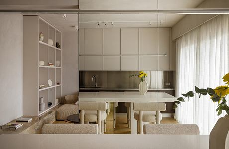 Apartment in the Centre of Athens by Kapsimalis Architects