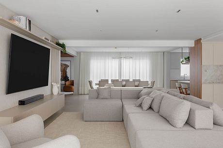 House 111: Calm Neutrals and Light Shape a Courtyard Family Home - 3