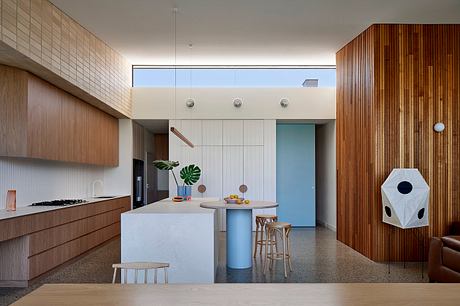 Swoosh House by Das Studio - 3