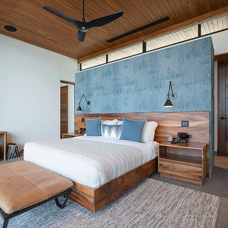 House of Vid and Higurea Captures Pacific Views - 4