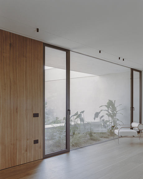 House GM by Didonè Comacchio Architects - 5