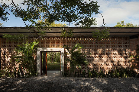 Residencia Chavarria by Carazo Arquitectura - 6