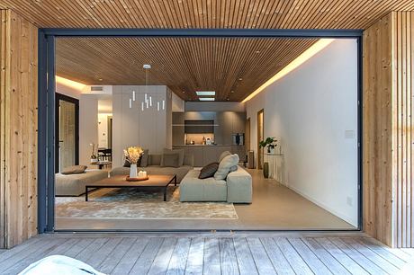 Contemporary Renaissance: Montpellier House Opens To Poolside Living - 7