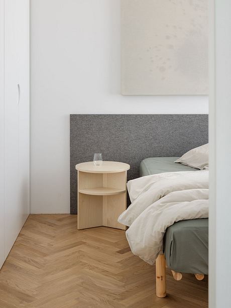 Apartment Z Reframes a Maisonette into Day-Night Living - 7