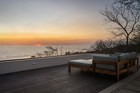 Second Wind House: Ocean Terrace House for Easy Coastal Gatherings - 8