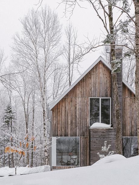 Chalet du Ruisseau: Mid-Century Warmth in a Contemporary Alpine Chalet - 7