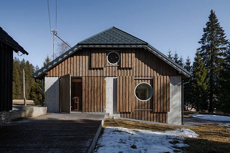 Borová Lada Cottage by Studio Plyš - 8
