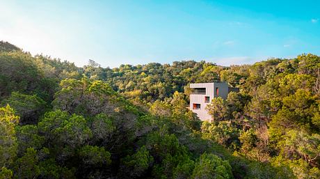 Falcon Ledge Residence by Alterstudio Architecture - 9