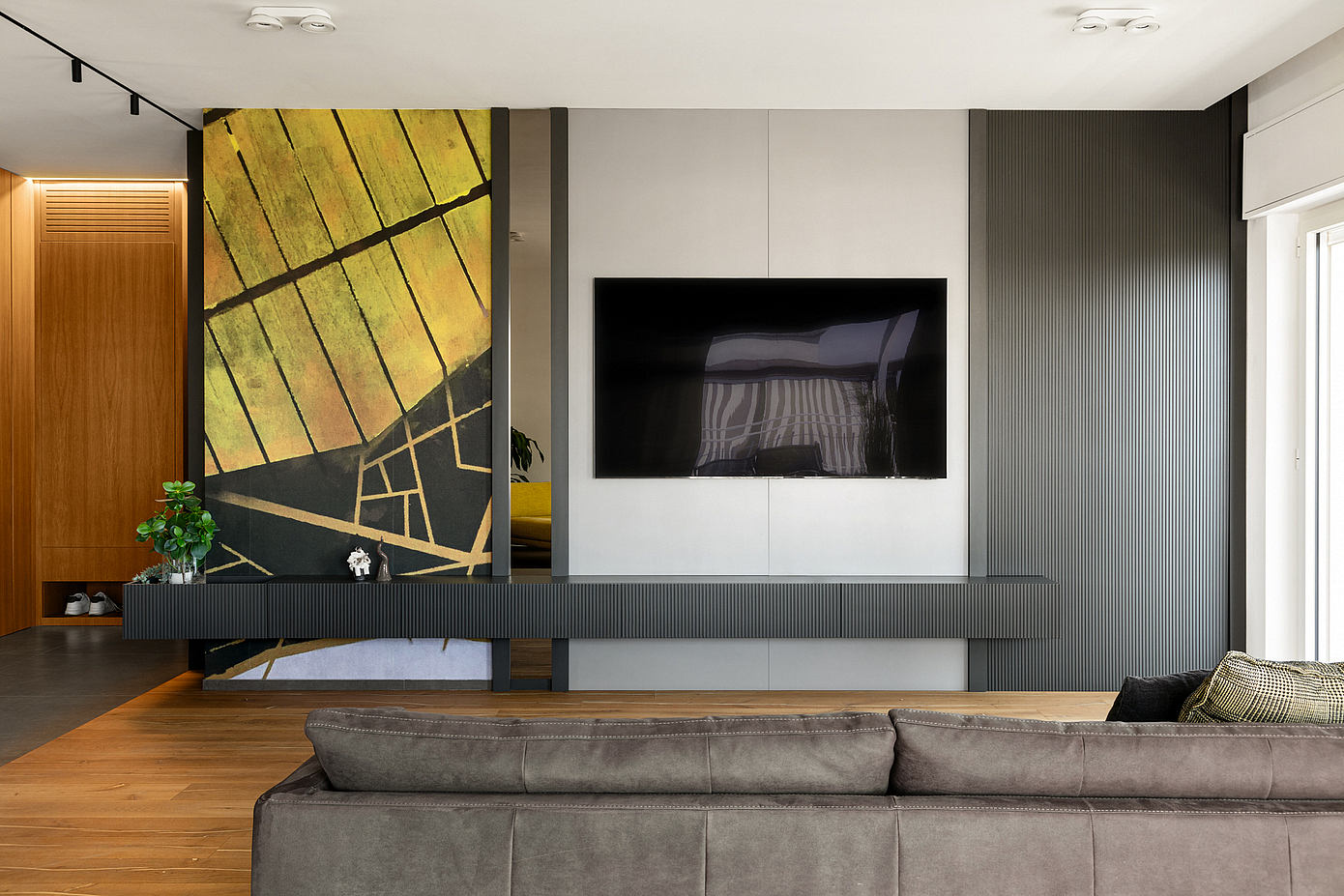 A Panoramic Penthouse by 2DA Labdesign - 1