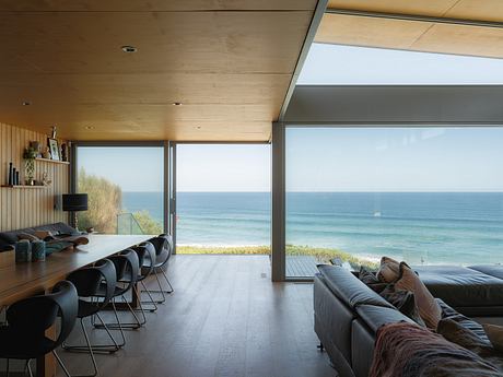Banool House — Modern Beach Shack for Relaxed Australian Getaways - 1