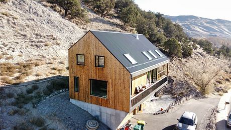 Black Bear House by forma ARCHITECTURE - 1